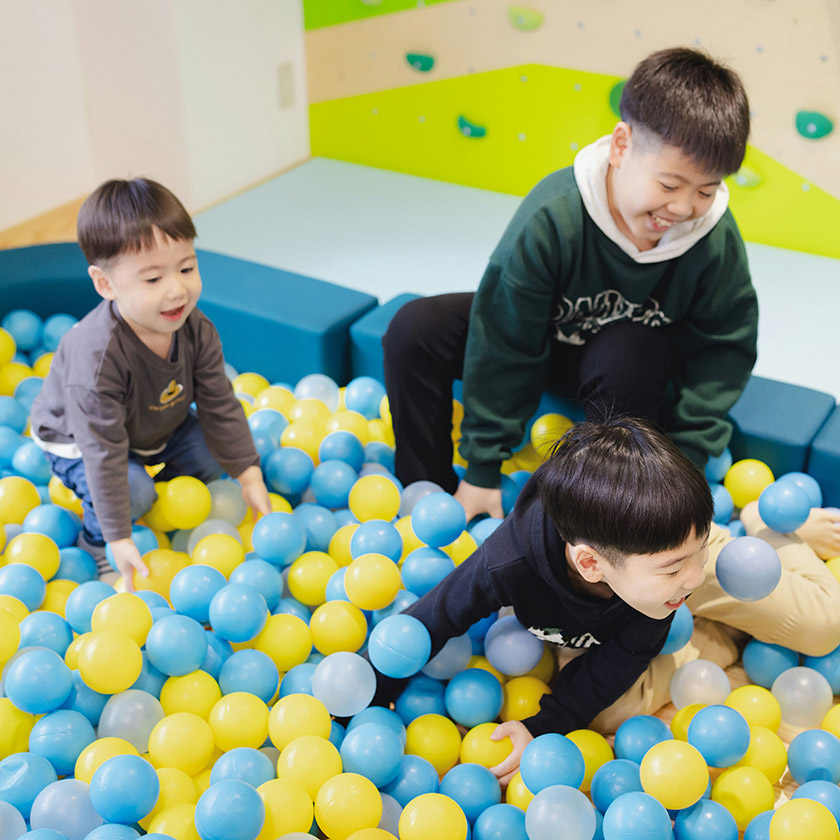 児童発達支援の1日の流れ（土日祝・長期休暇）